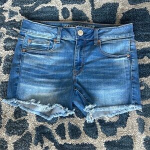 American Eagle Jean/denim Shorts Sz 8 Blue Raw Hem Mid Rise